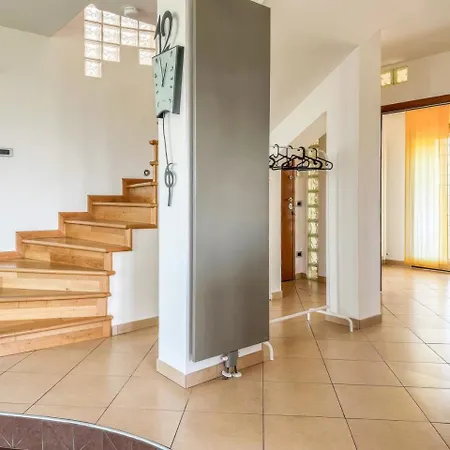 Villarzilla Villa *